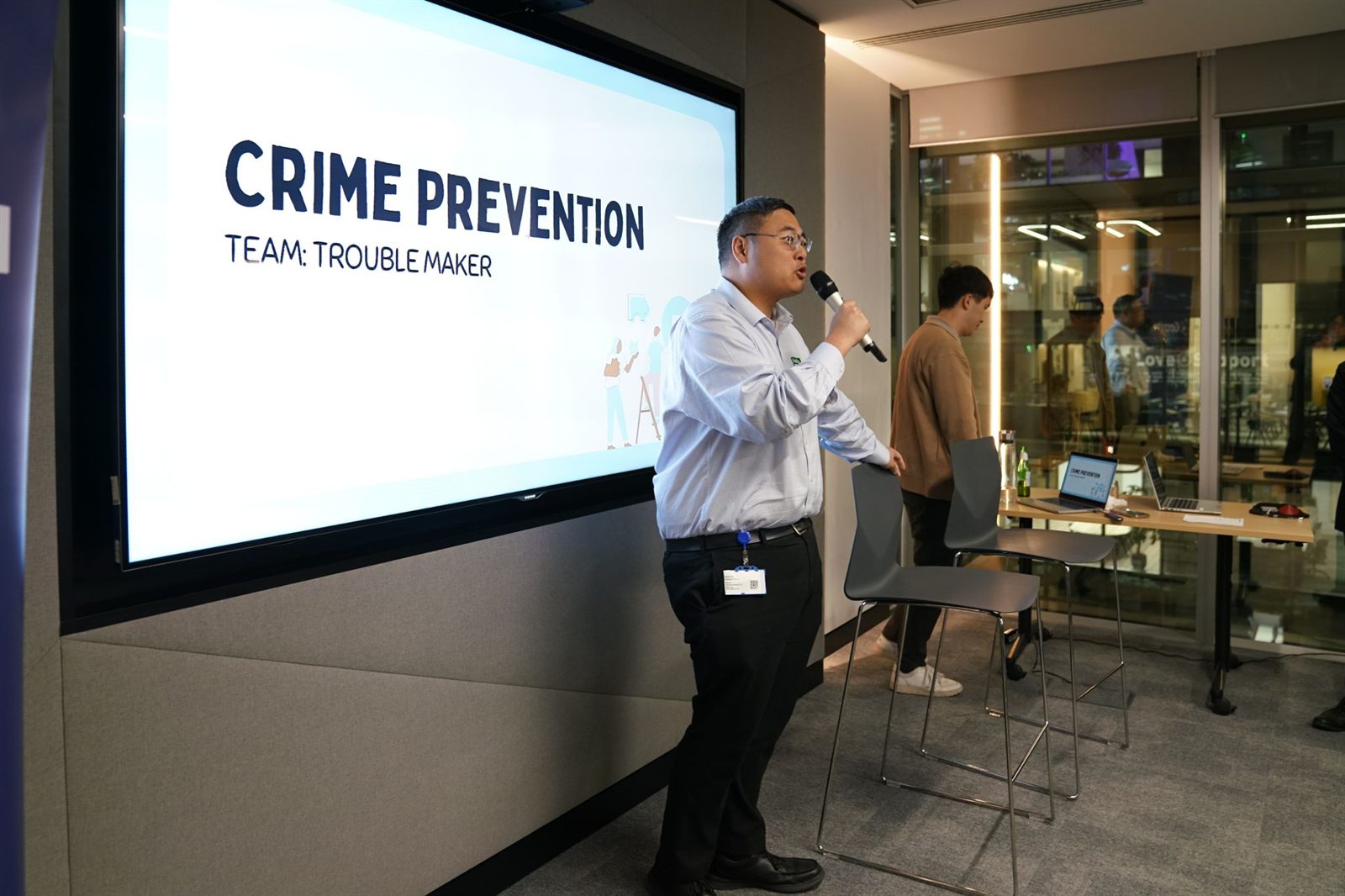 Team Troublemakers presenting their Crime Prevention concept